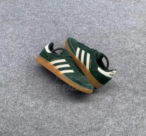 Green Adidas Sporty · Photo 1