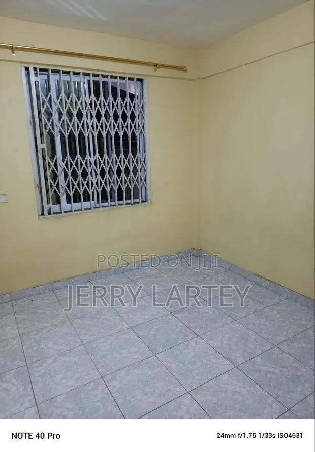 2bdrm House in Dansoman Estate Kofi for rent · Photo 1