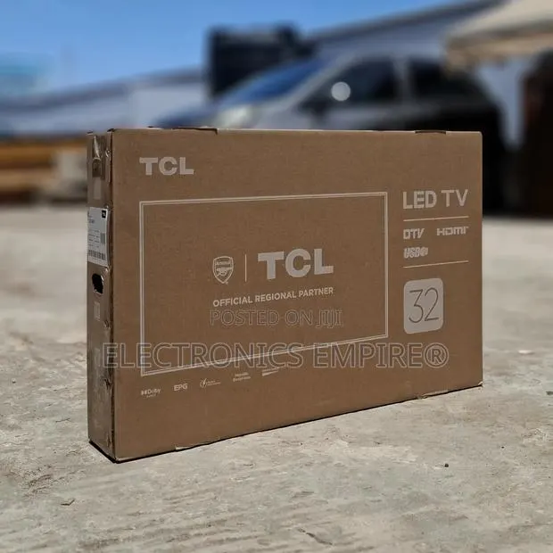 TCL 32" FHD Digital Satellite · Photo 1