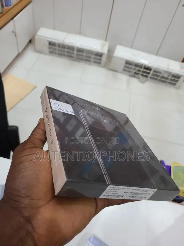 New Google Pixel 9 Pro Fold 512 GB Black · Photo 1