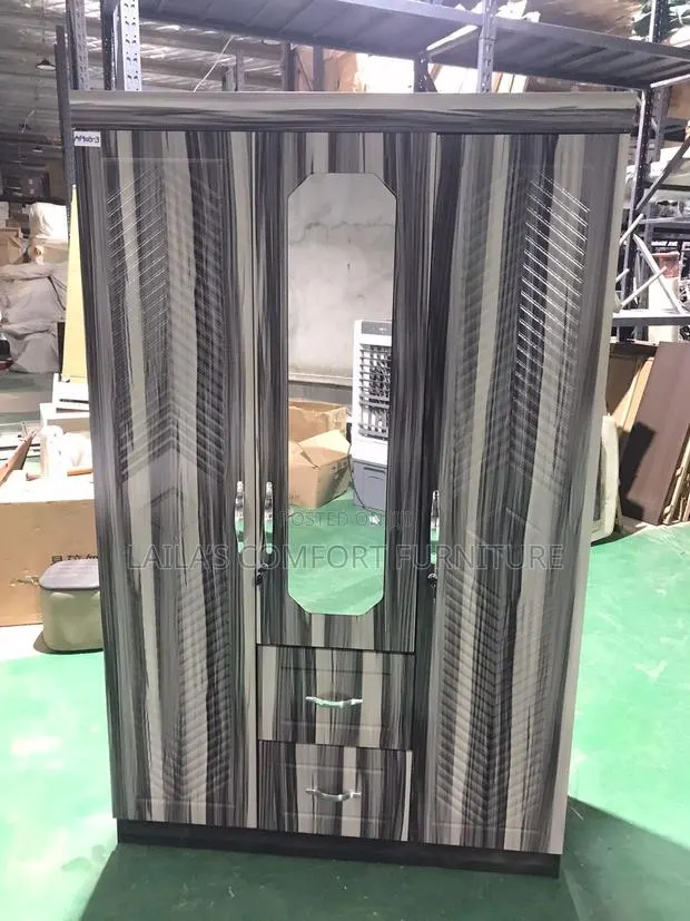 Imported 3 Doors Wardrobe · Photo 1