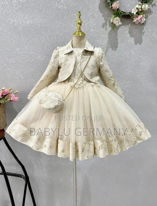 Three Piece Top Quality Dress · Photo 1
