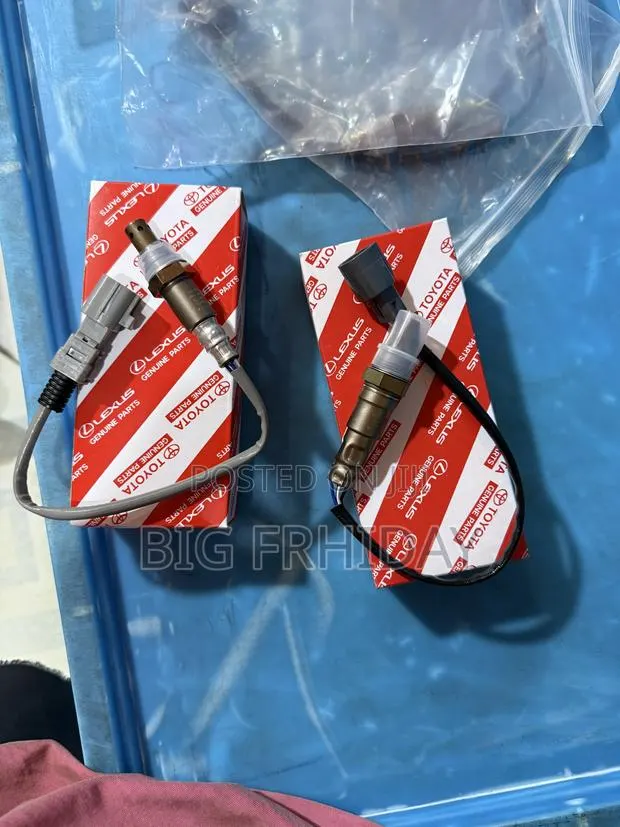 Toyota Corolla Highlander Camry Vitz Yaris Oxygen Sensor Top and Down · Photo 1
