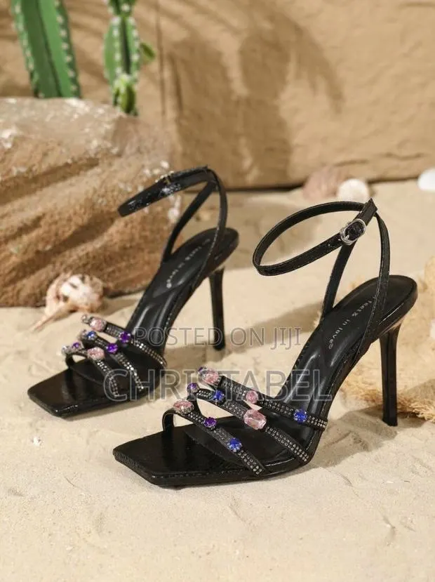 Ladies Black Rhinestone Heels · Photo 1