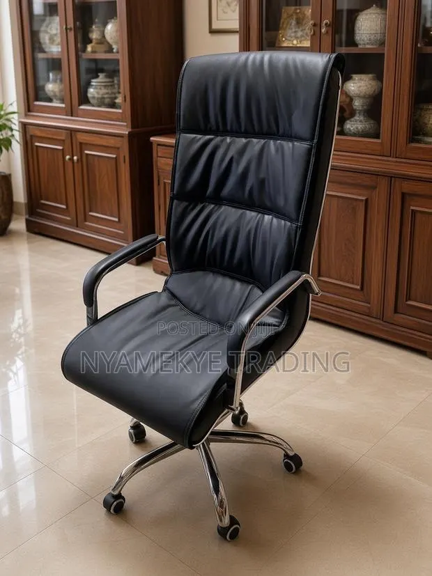 High-Back Executive Office Chair · Photo 1