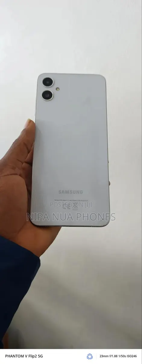Samsung Galaxy A05 128 GB Silver · Photo 1