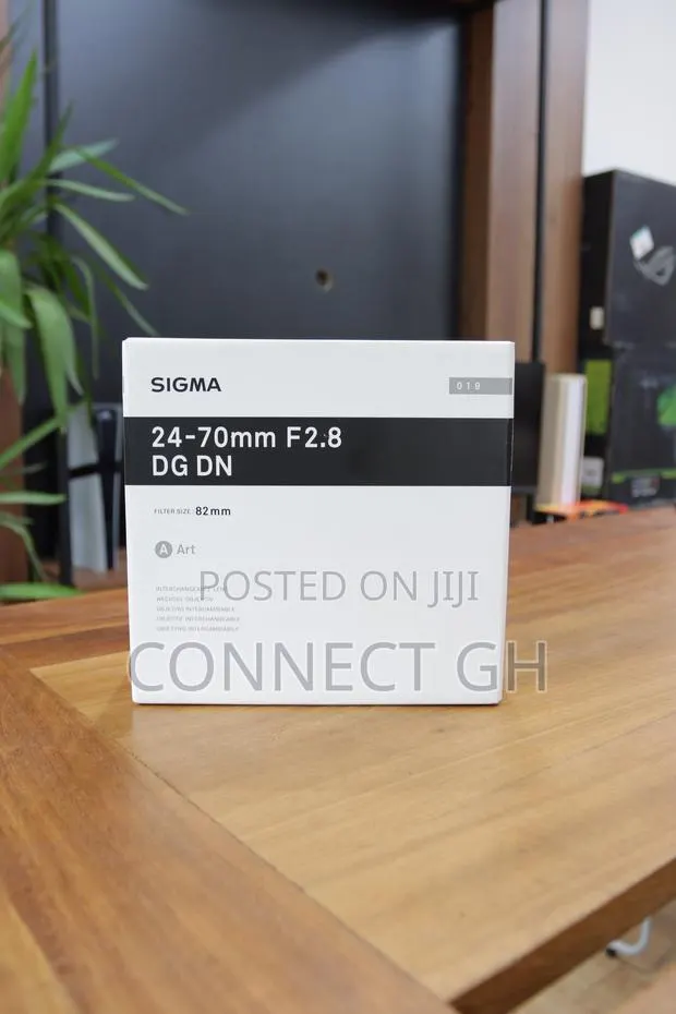 Sigma 24-70mm F/2.8 DG DN Art Lens · Photo 1