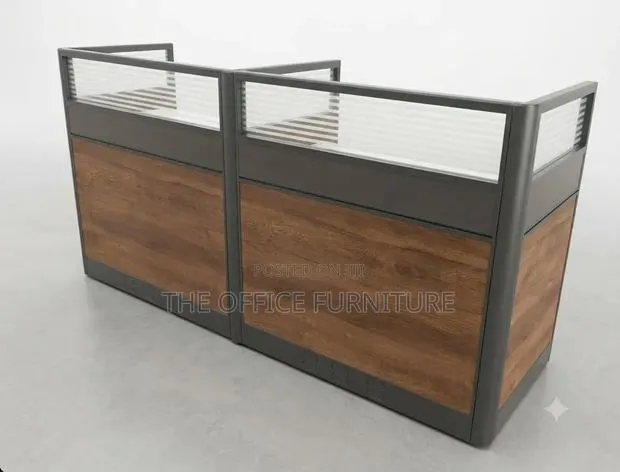 Reception/Front Desk/Workstation · Photo 1
