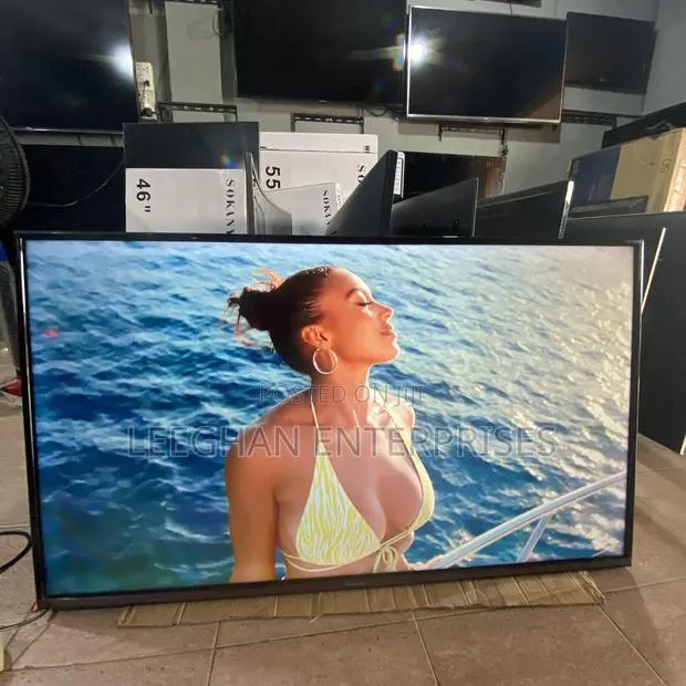 49 Inch Panasonic Uhd HDR Smart Tv · Photo 1