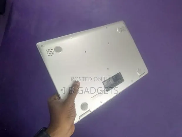 Laptop Asus Chromebook Flip C100PA 4GB Intel SSD 60GB · Photo 1