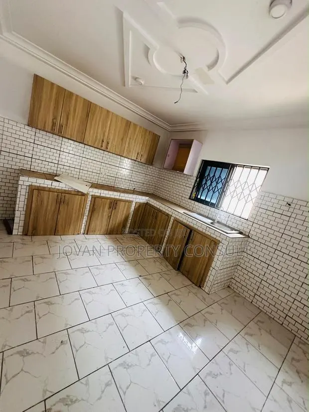 2bdrm Room & Parlour in Cocoboard, Amasaman for rent · Photo 1