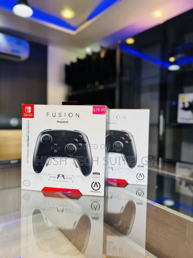 Nintendo Fusion Pro Wireless Gaming Controller · Photo 1