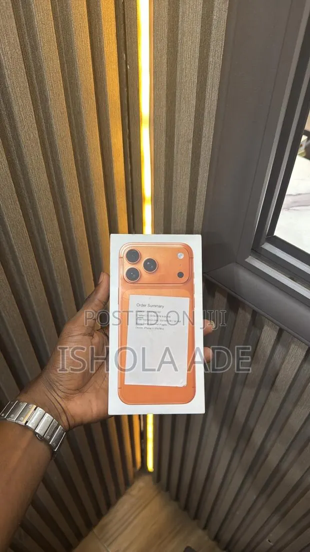 New Apple iPhone 17 Pro 256 GB Orange · Photo 1