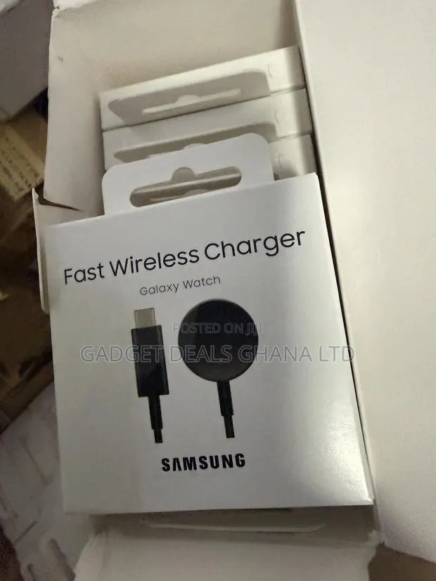 Samsung Watch Fast Charger · Photo 1
