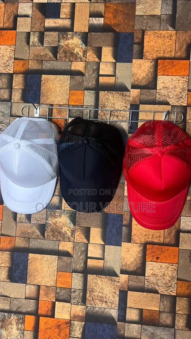 Tracker Cap · Photo 1