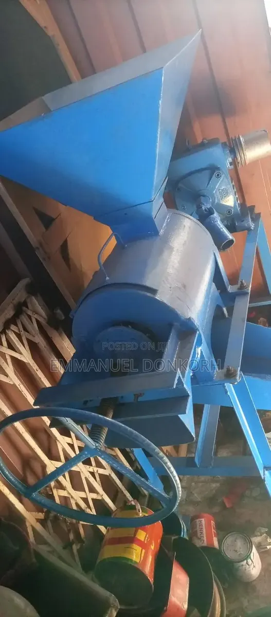Slightly Used Palm Oil Extractor Machine · Photo 1
