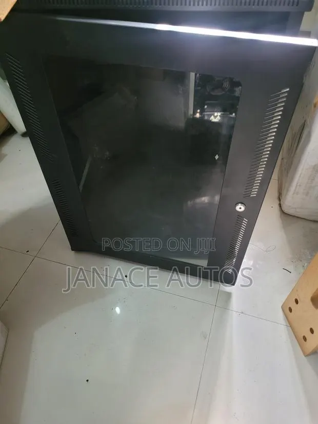 4-Post 15U Wall Mount Network Cabinet Wall-Mounted Server GlassRack · Photo 1