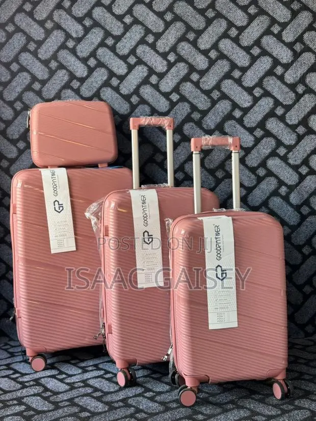 Four Set High Durability Anticrake Luggages/Travel Bags · Photo 1
