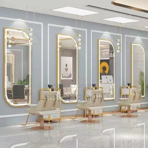 Salon Mirror With Led Light · Photo 1