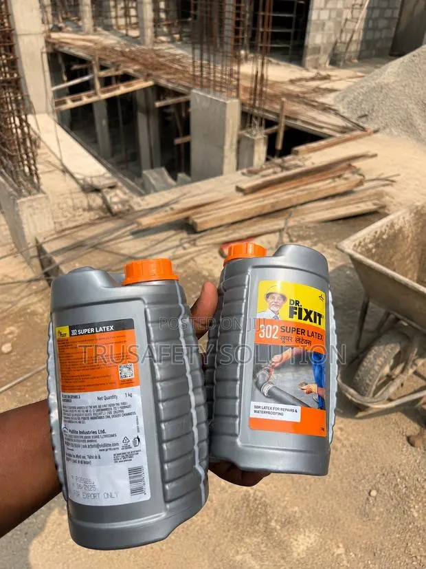 Dr Fixit Waterproof Liquid Cement (302) · Photo 1