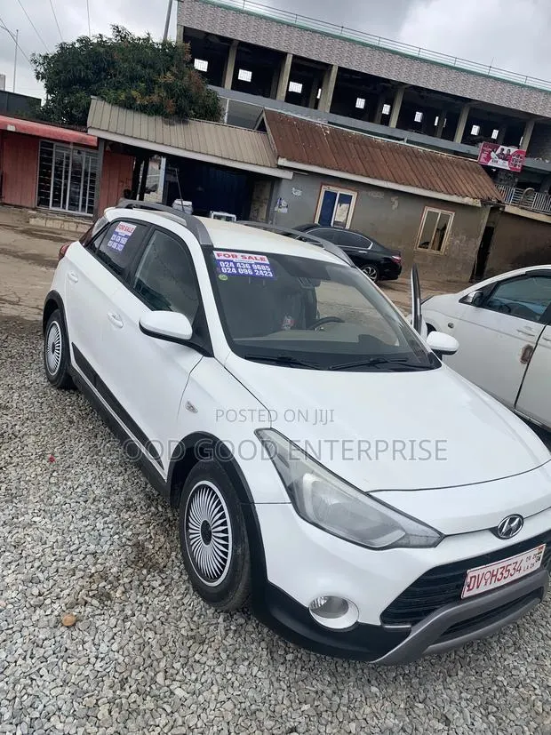 Hyundai i20 1.4 Dual VTVT Petrol (AT) 2017 White · Photo 1