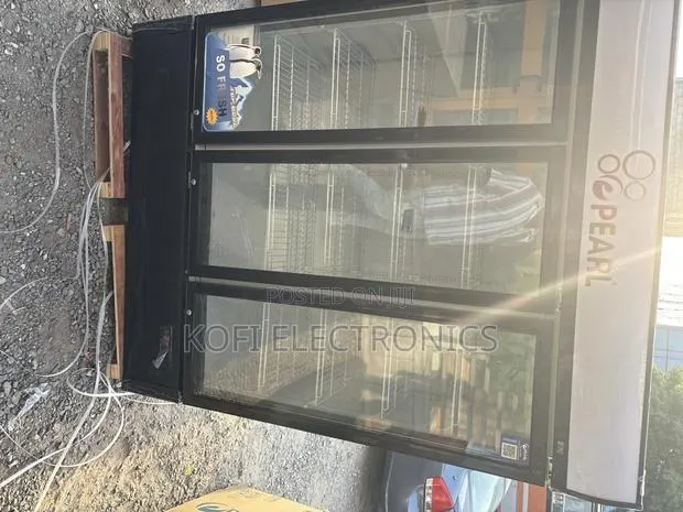 Pearl 780l Heavy-Duty Store Refrigerator Massive Capacity · Photo 1