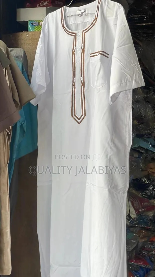 Shortsleeved White Jalabiya · Photo 1