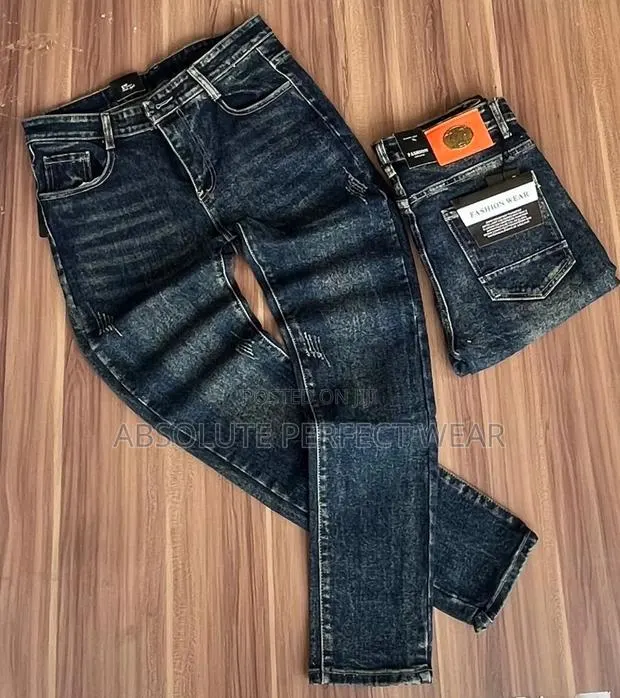 Original Cotton Jeans Available for Men · Photo 1
