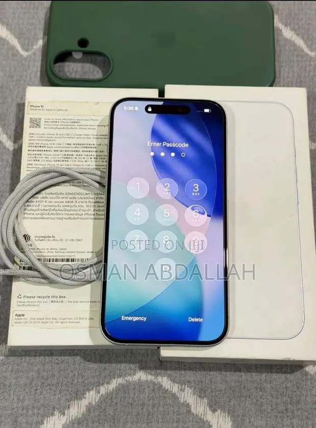 Apple iPhone 16 128 GB White · Photo 1