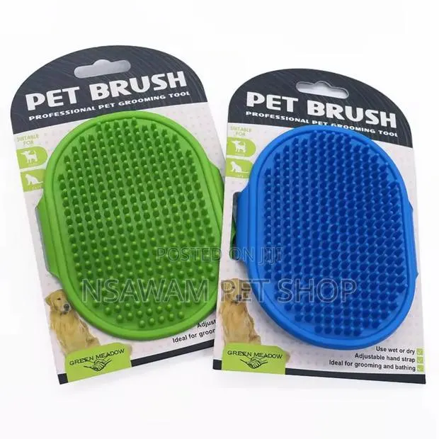 Pet Bathing Brush · Photo 1