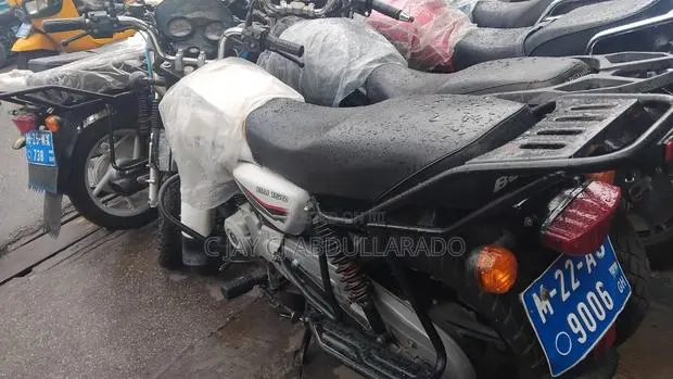 Motorcycle 2020 Silver · Photo 1
