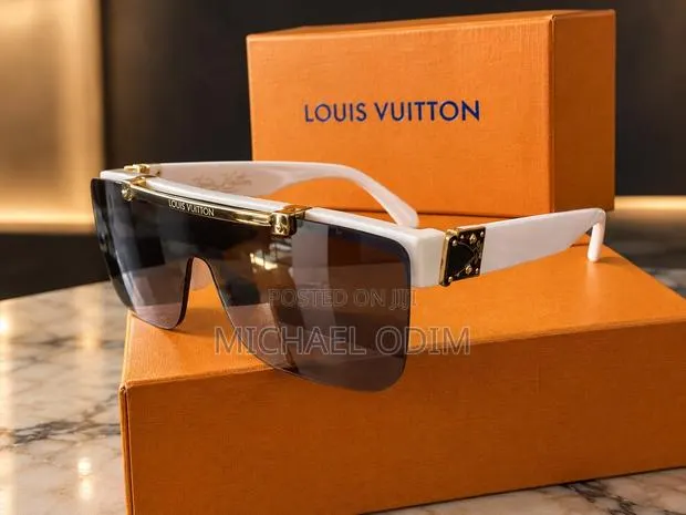 Louis Vuitton · Photo 1