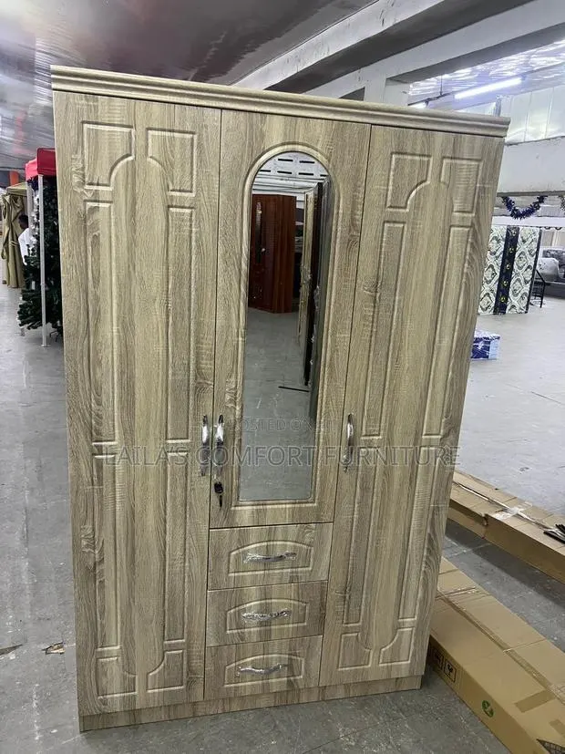 Imported 3 Doors Wardrobe · Photo 1