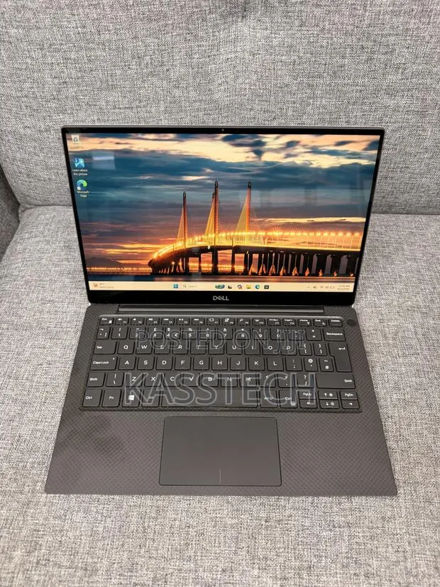 Laptop Dell XPS 13 16GB Intel Core i7 SSD 256GB · Photo 1