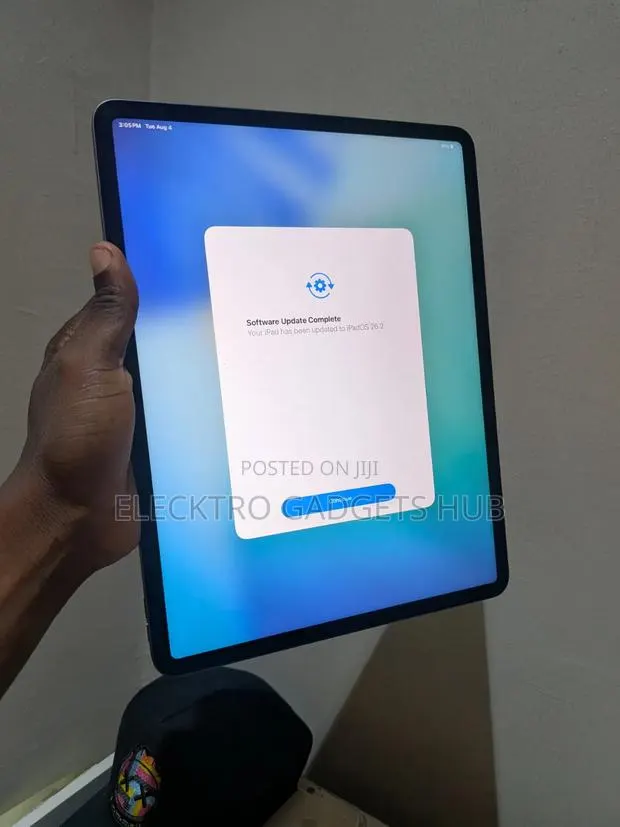 Apple iPad Pro 12.9 (2022) 256 GB Gray