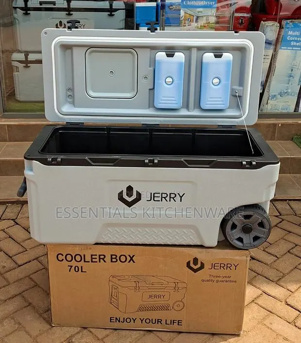 Jerry 100L Heavy-Duty Ice Chest · Photo 1