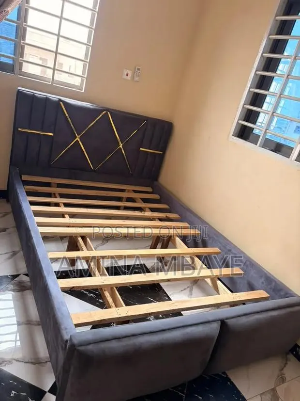 Double Bed · Photo 1