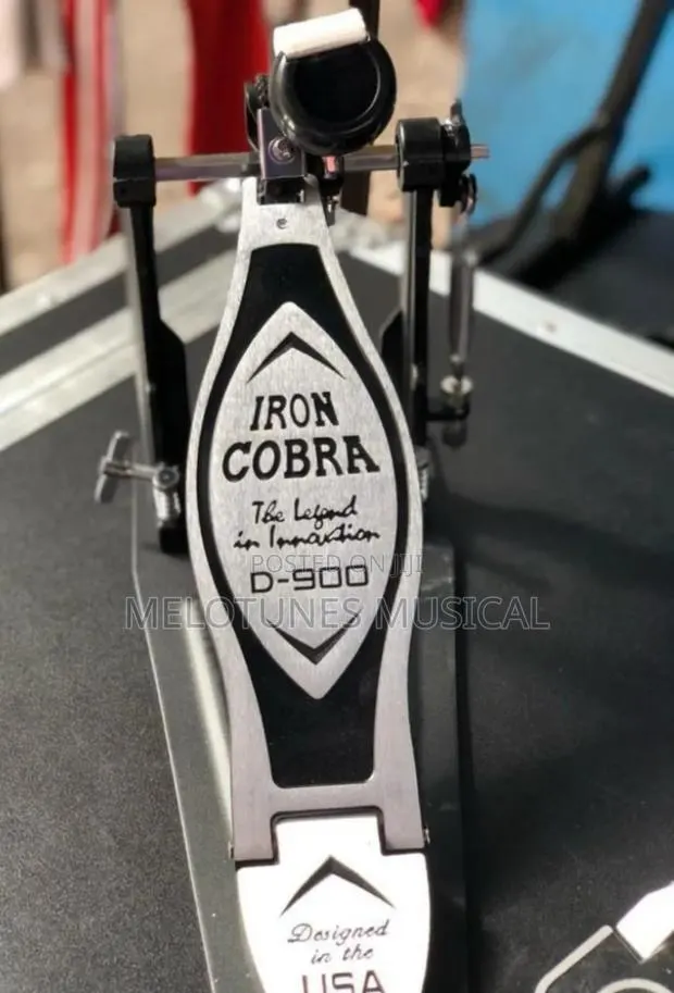 Iron Cobra D-900 Bass Drum Kick Pedal · Photo 1