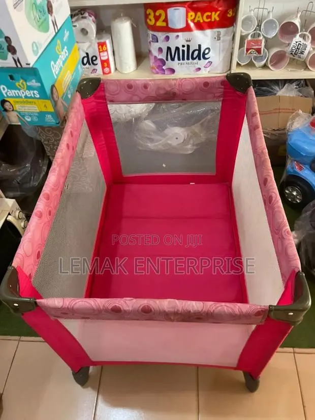 Graco Foldable Baby Bed Pink · Photo 2