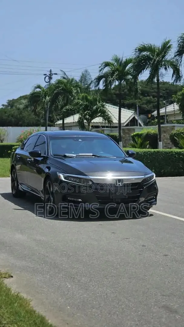 Honda Accord 2019 Black · Photo 1