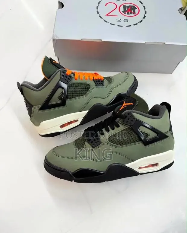Air Jordan 4 · Photo 1