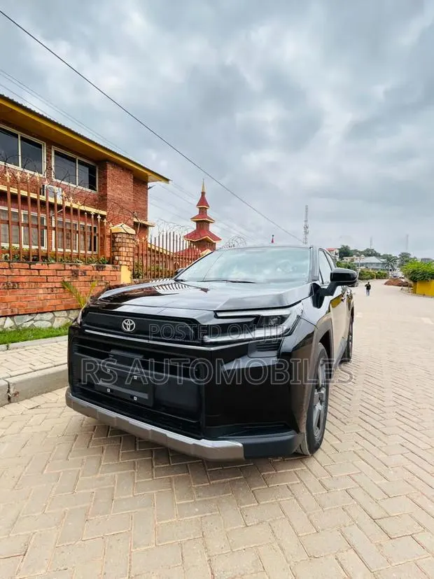 Toyota RAV4 2026 Black · Photo 1