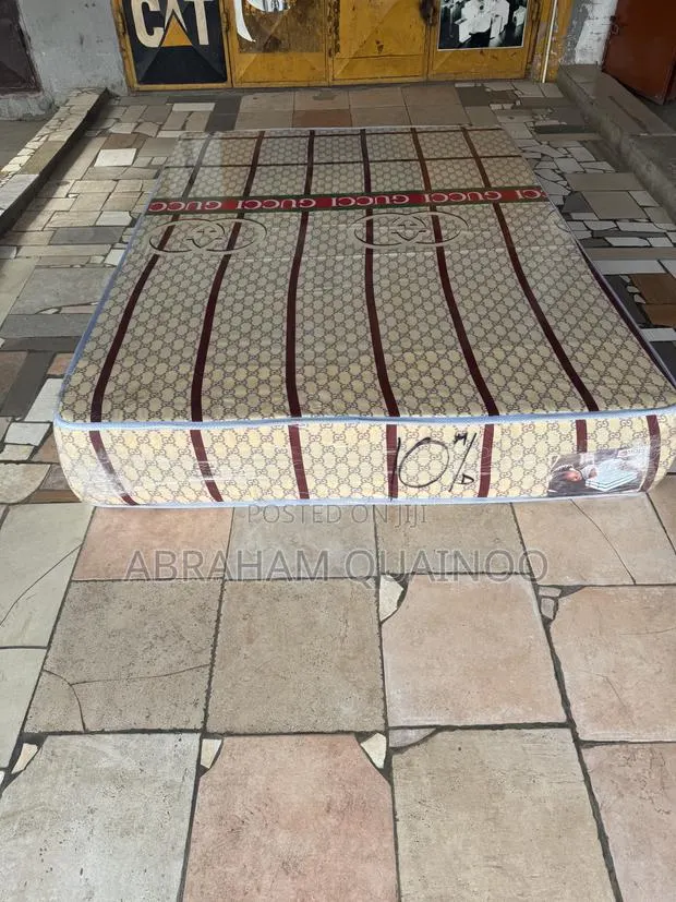 10inches Special Standard Double Mattress for Sale · Photo 1