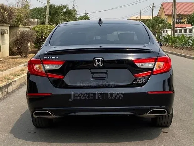 Honda Accord 2018 Black · Photo 1