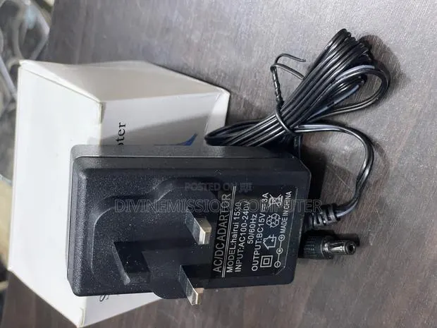 15v~3a Switching Power Adapter · Photo 1