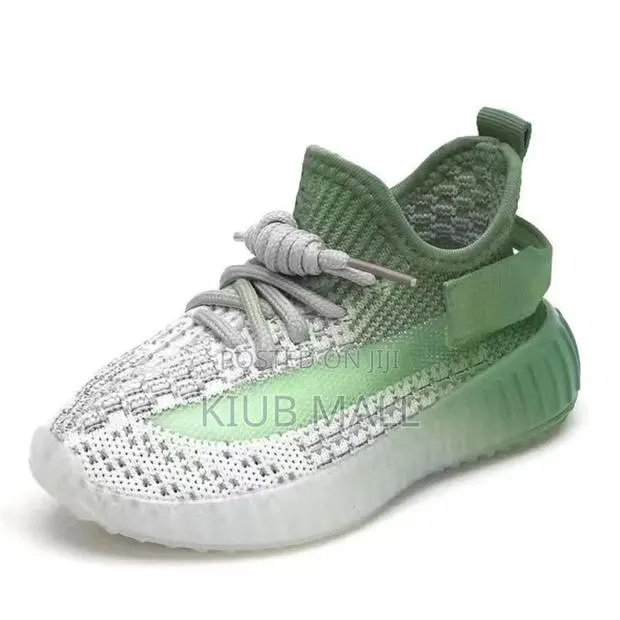 Kids Sneaker Shoes · Photo 1