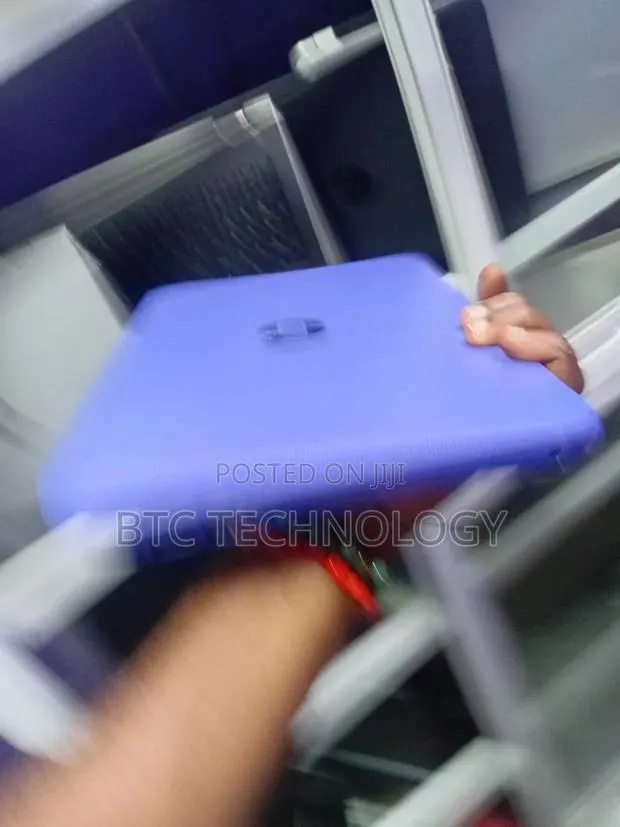 Laptop HP Stream 14 4GB Intel SSD 32GB · Photo 1
