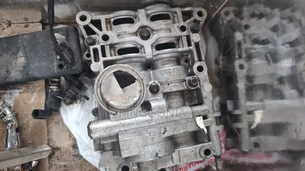 Throttle Body, Cams, Starter for Sonata, Forte, Cerato, Santa Fe, Tucs · Photo 1