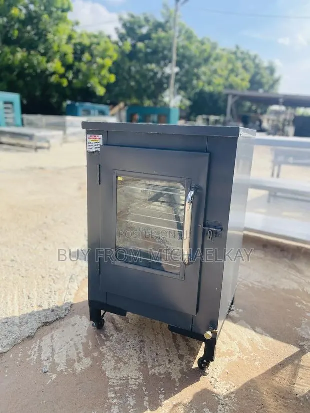 Small Size Gas Oven · Photo 1
