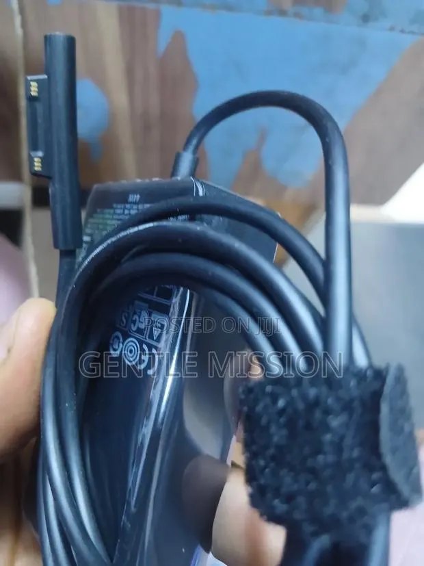 Adapter Blade for Surface Laptop · Photo 1